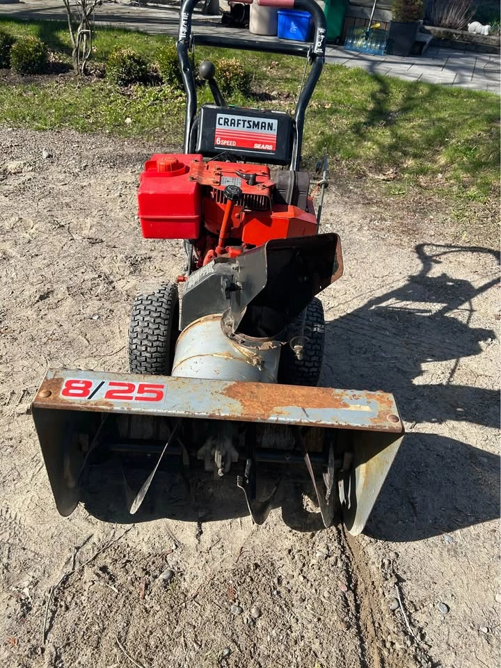 Craftsman 8/25 6-Speed Snowblower - photo 2