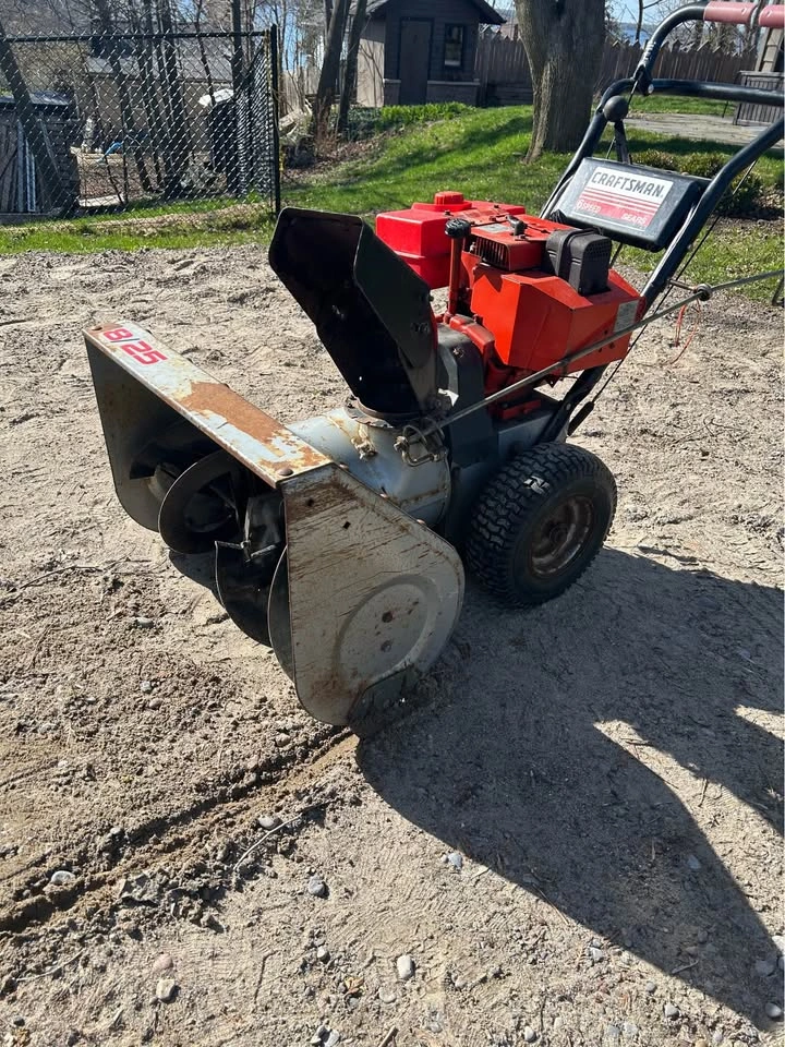 Craftsman 8/25 6-Speed Snowblower - photo 3