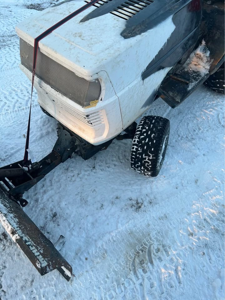 Craftsman Tractor with Snow Plow - photo 3