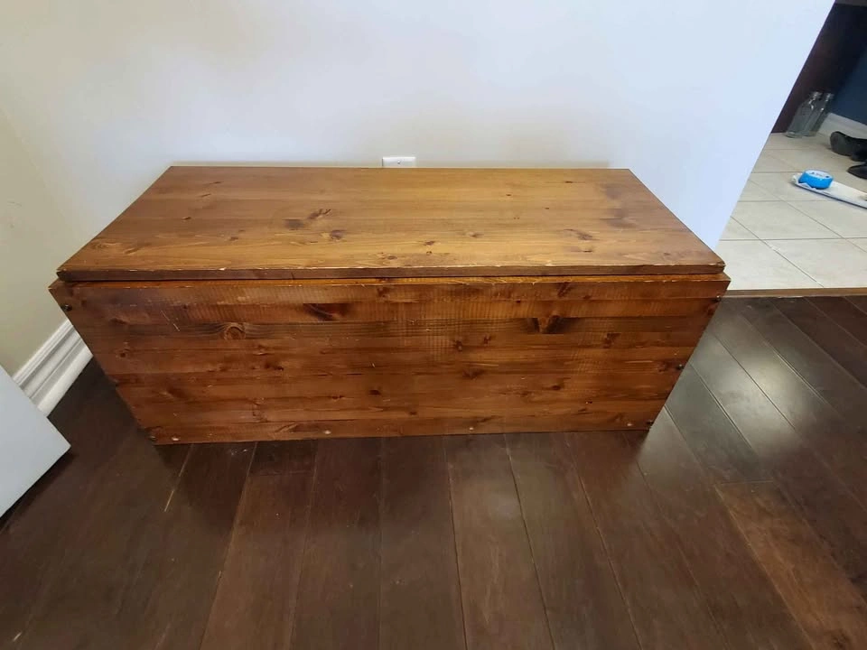 Solid wood custom hand-made trunk! One of a kind! 41" L x 16" W - photo 4