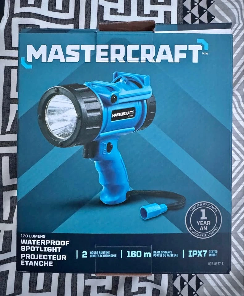 MASTERCRAFT. Waterproof Spotlight