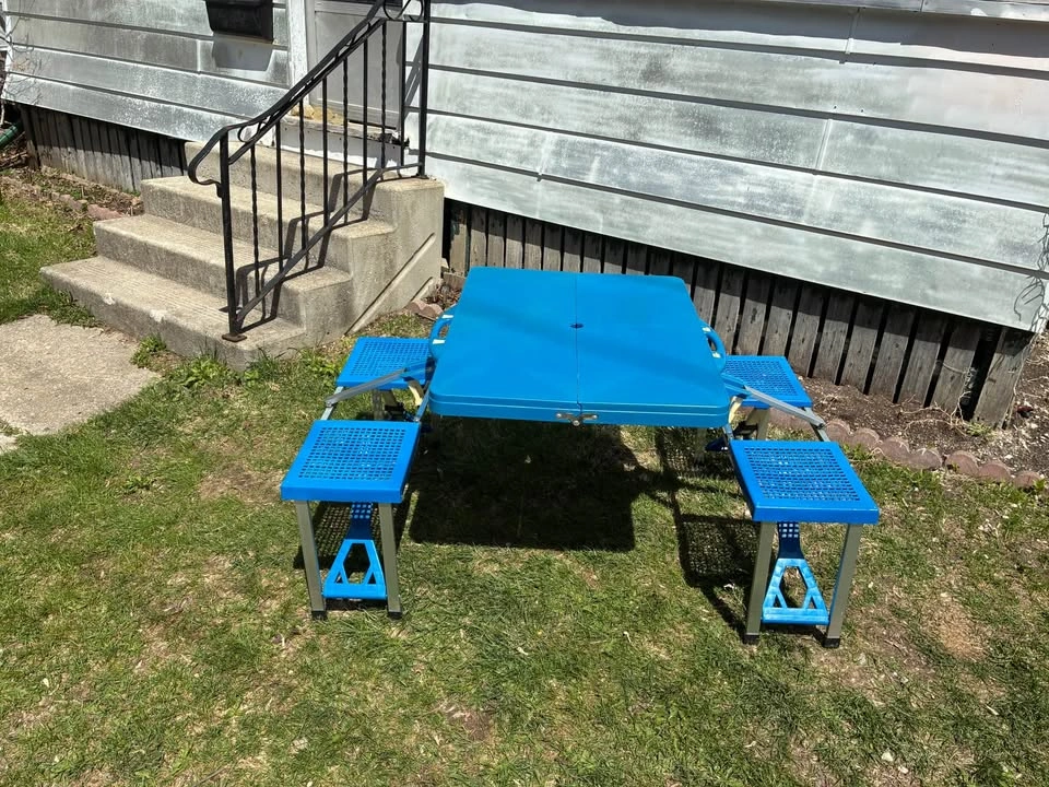 Foldable Kids Picnic Table - photo 2