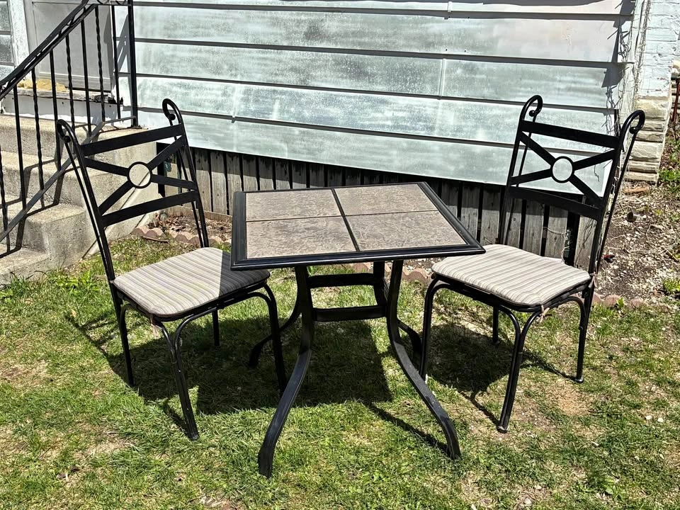 Bistro set