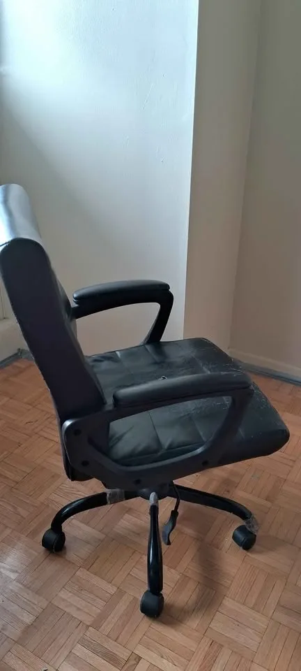 Computer Desk and Chair - photo 2