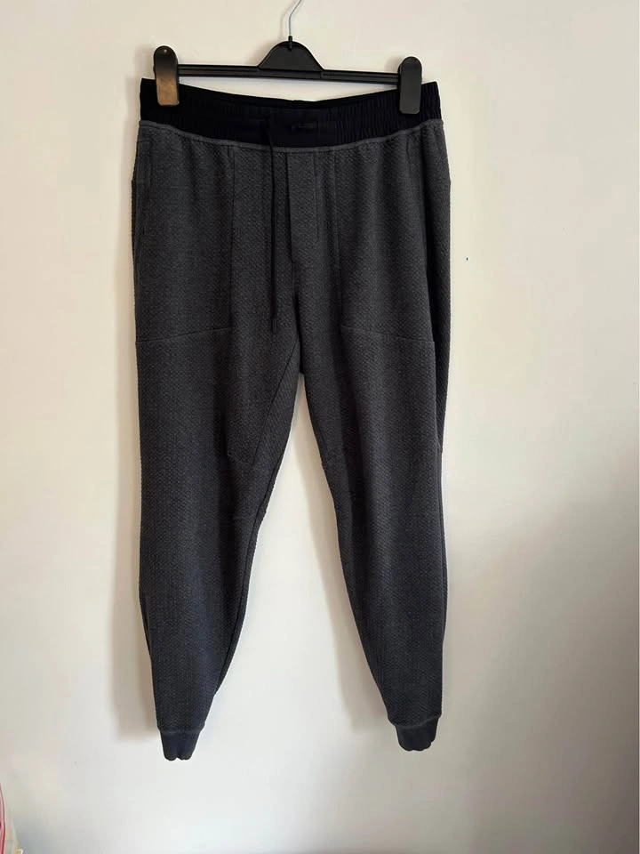 Lululemon At Ease Joggers Sz L - photo 4
