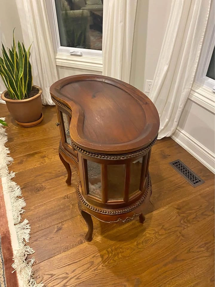 Curio Side Table