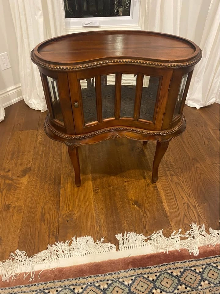 Curio Side Table - photo 5