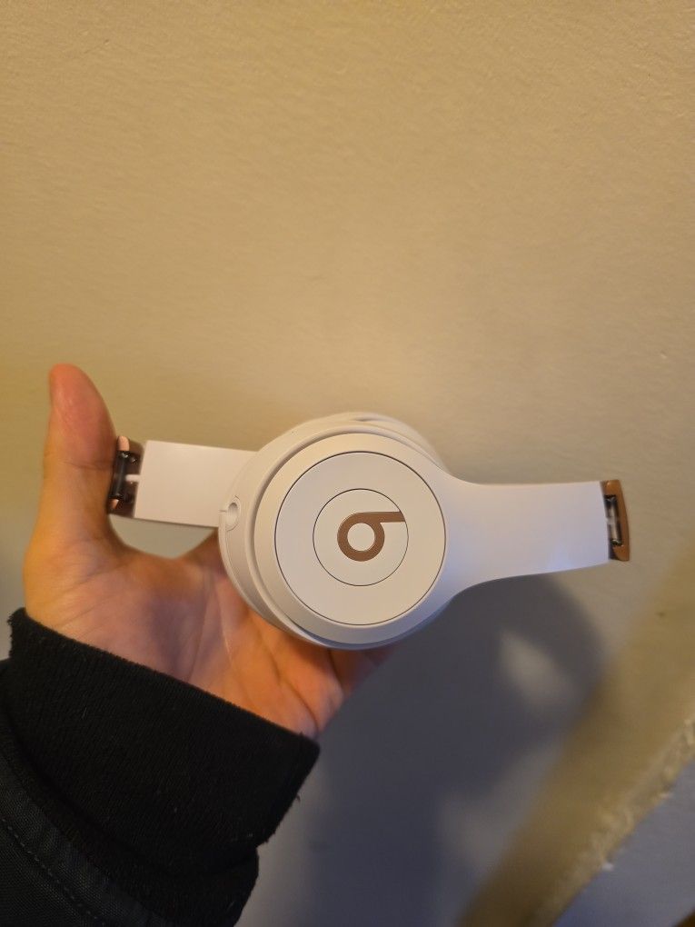 Purple Beats Solo 4 - photo 2