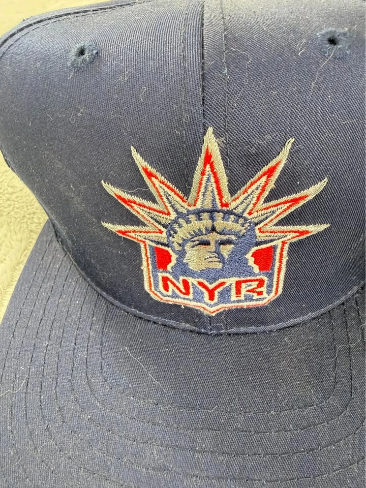 Vintage American Needle 90s New York Rangers Blue Snapback Hat N - photo 3