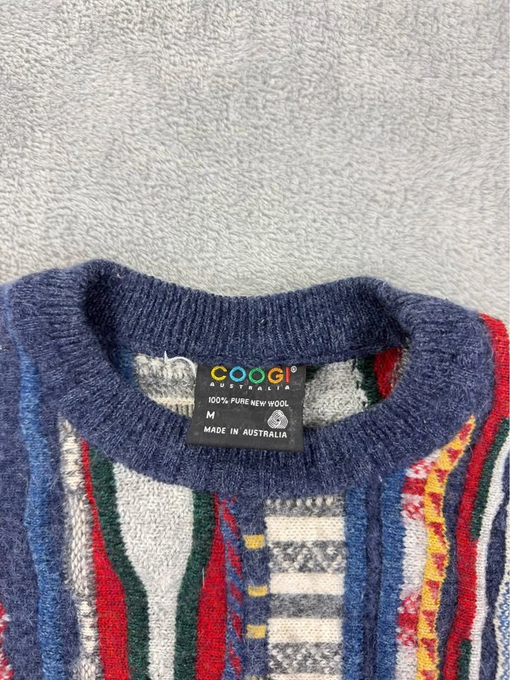 Vintage Coogi Men's Wool 3D Knit Sweater - Size Medium - photo 3