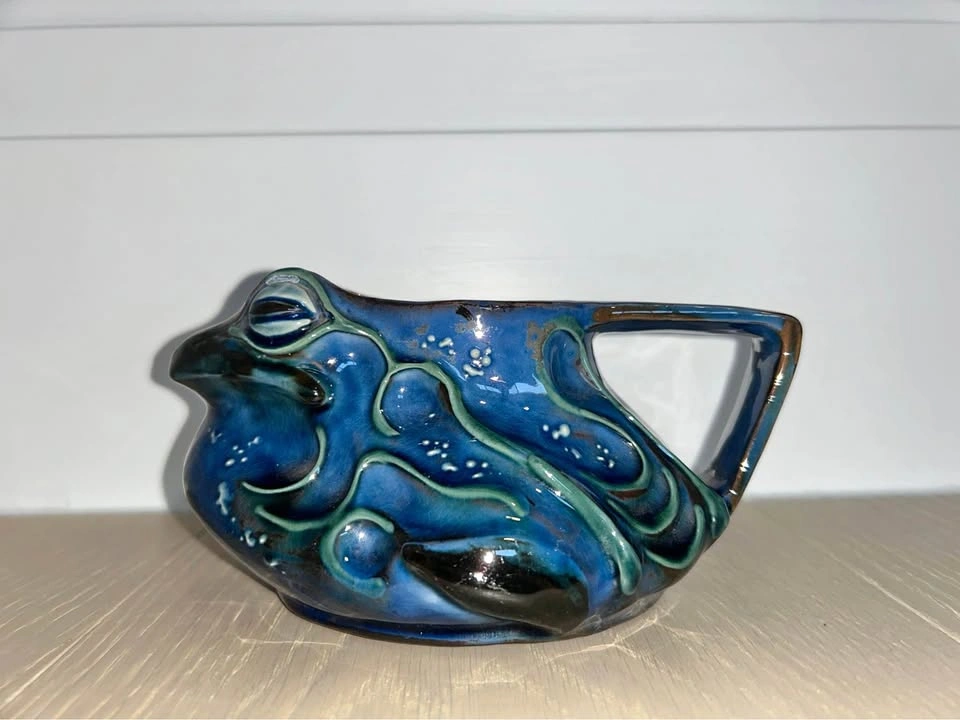 Barum Grotesque Frog circa 1905