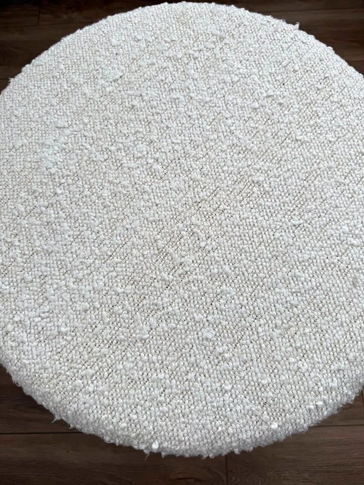 🤍 Bouclé Round Ottoman / Pouf