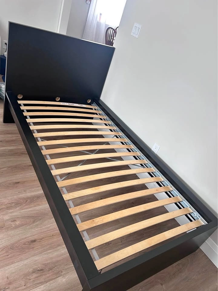 Black Platform Bed Frame (Full/Twin) - Like New