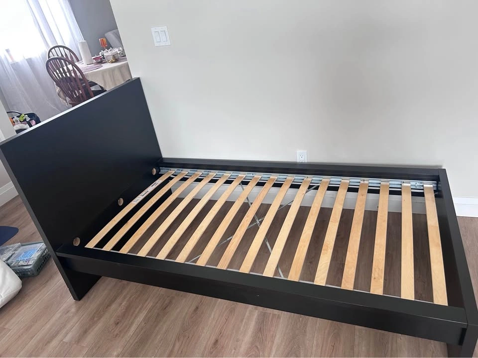 Black Platform Bed Frame (Full/Twin) - Like New - photo 3
