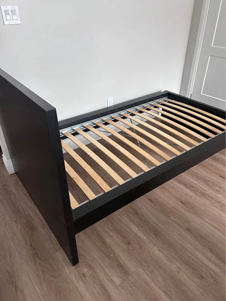 Black Platform Bed Frame (Full/Twin) - Like New - photo 4