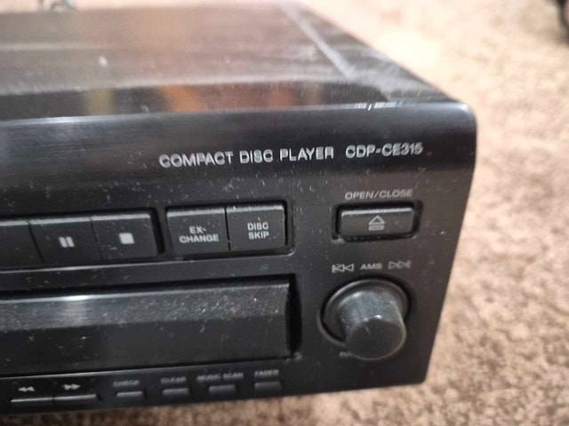 Sony 5-Disc CD Changer - photo 2