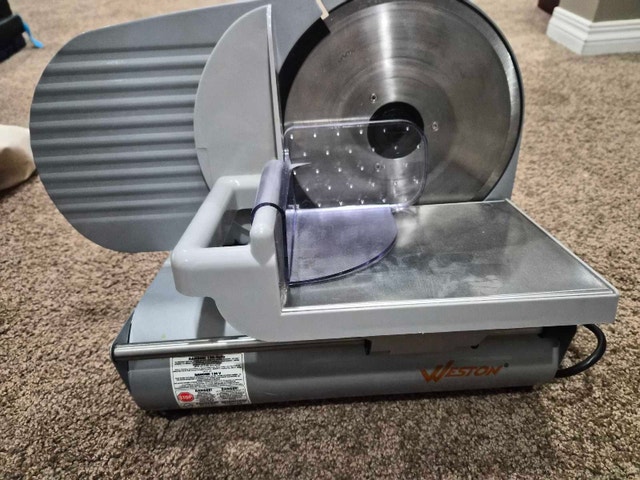 9" Meat Slicer - Great Condition