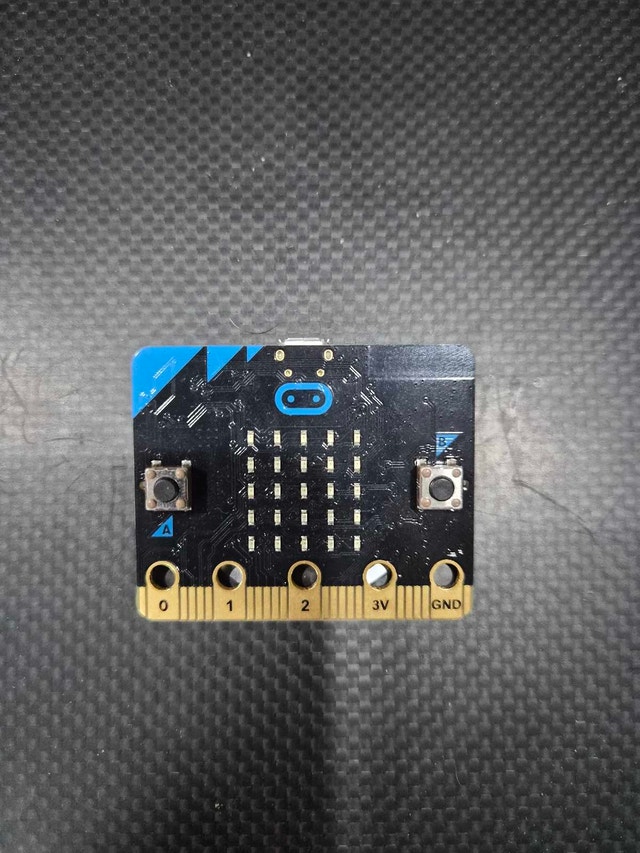 BBC Micro:Bit Microcontroller - photo 2