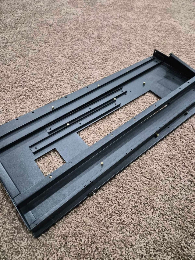 GPU Mining Equipment - 6 Risers, 8 Bay Frame, Dual PSU Cable - photo 4