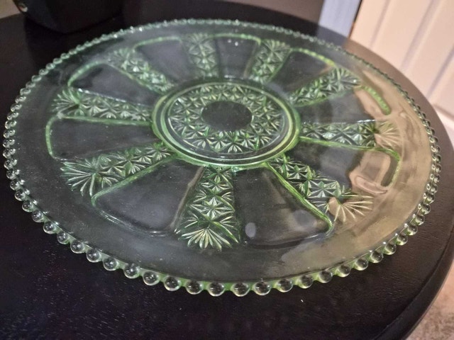 Green glass plate