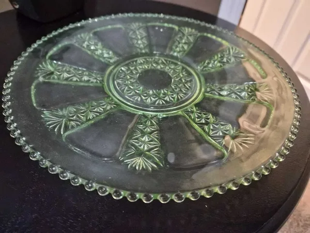 Green glass plate