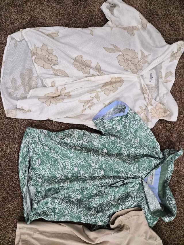4 Button Up Tops/Shirts (Men's Small) - photo 2