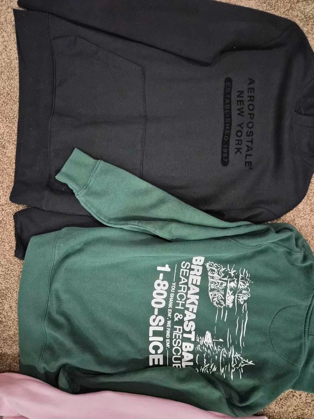 4 Sweater Bundle - photo 3