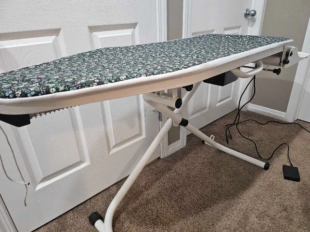 Pfaff CL 404 Heated Ironing Board - OBO - photo 4