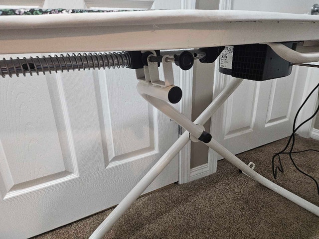 Pfaff CL 404 Heated Ironing Board - OBO - photo 5