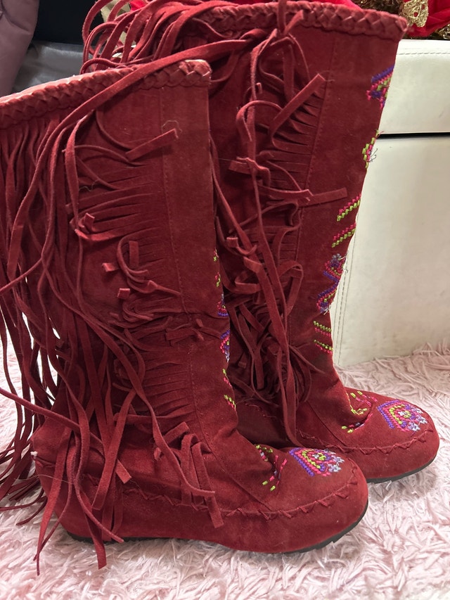 Girls Fringe Boots