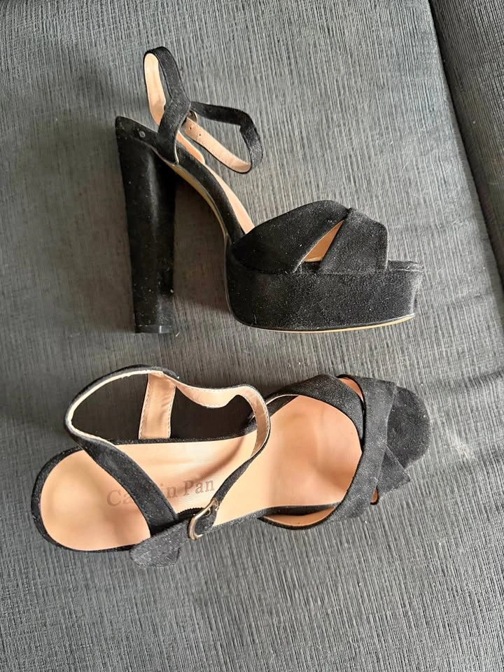 Women's Size 40 (8.5ish) Black 6” Chunky Heel