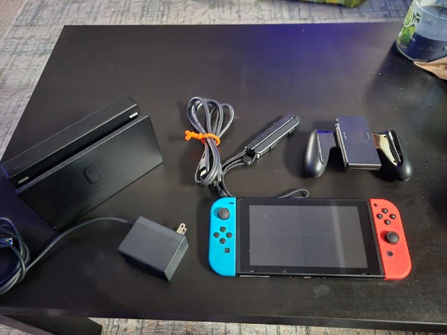 Nintendo Switch - Good Condition