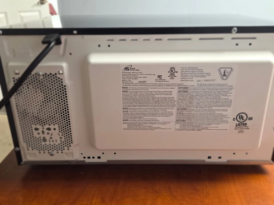 Royal Sovereign 1.1 Cu. Ft. Countertop Microwave (RMW1000-30SS) - photo 2