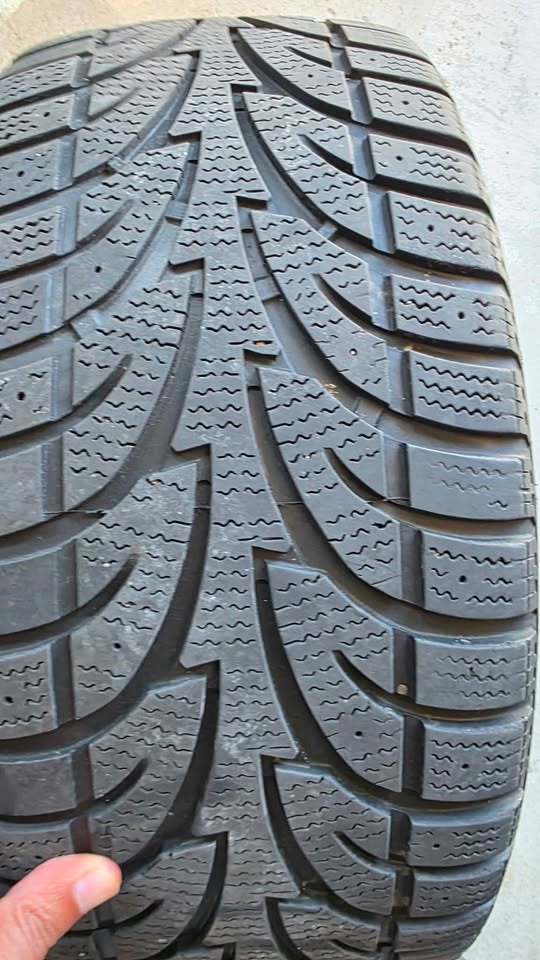 17 in Alloy Wheels with Winter Tires 225/45/R17 - photo 3