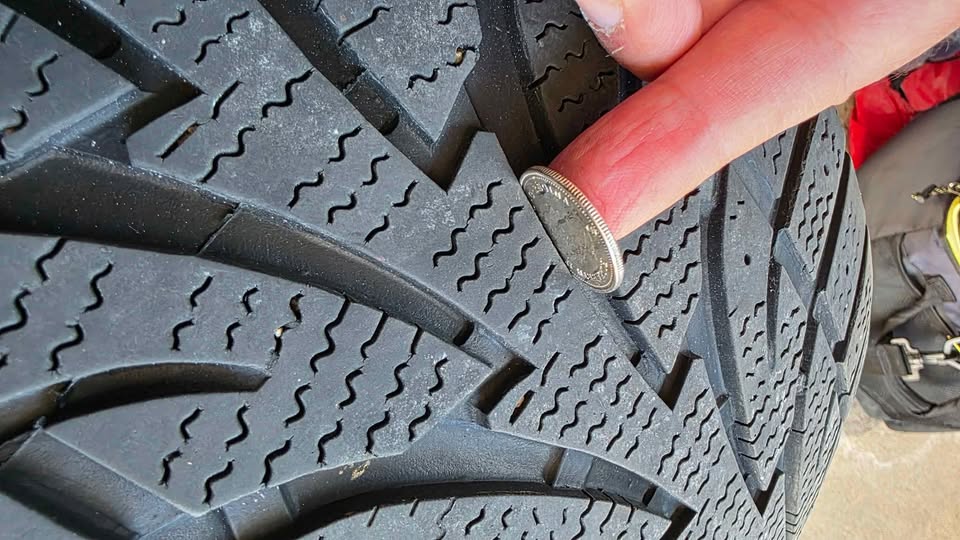 17 in Alloy Wheels with Winter Tires 225/45/R17 - photo 4