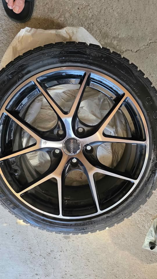 17 in Alloy Wheels with Winter Tires 225/45/R17 - photo 5