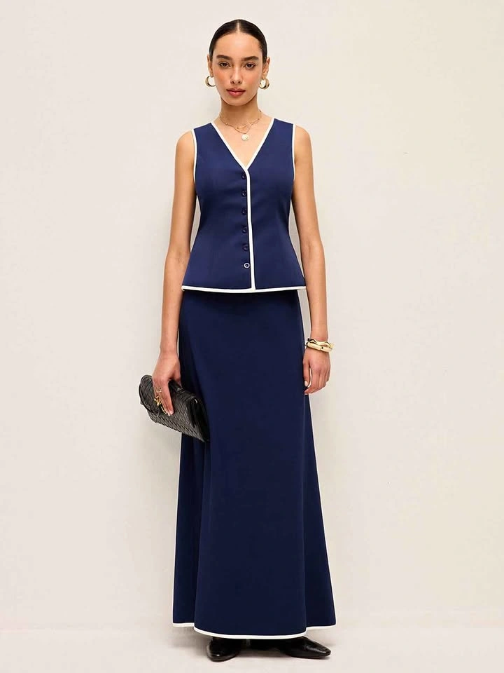 Commense NWT Medium 2PC SET NAVY TOP AND SKIRT