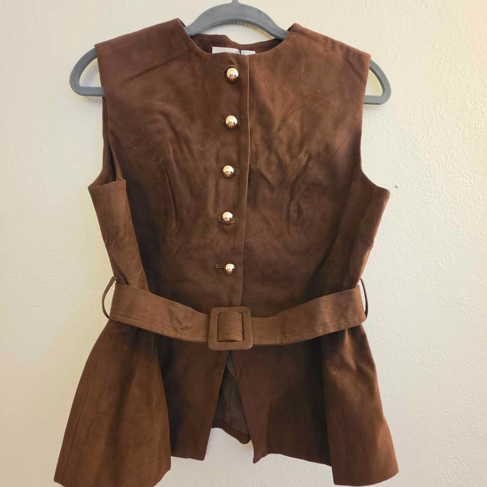 Commense NWT Medium Suede Brown Vest with Belt - photo 3