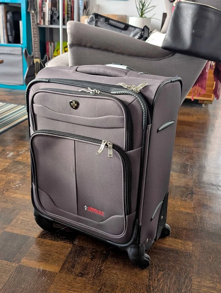 SwissGear Carry-On Spinner Luggage