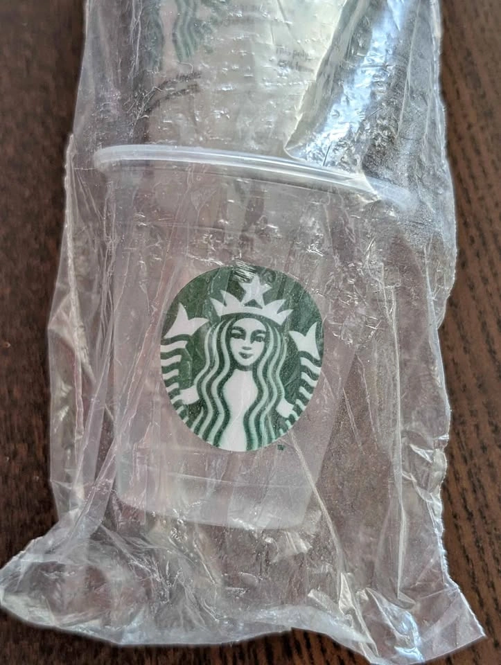 200 Starbucks 3.5oz Sample Cups
