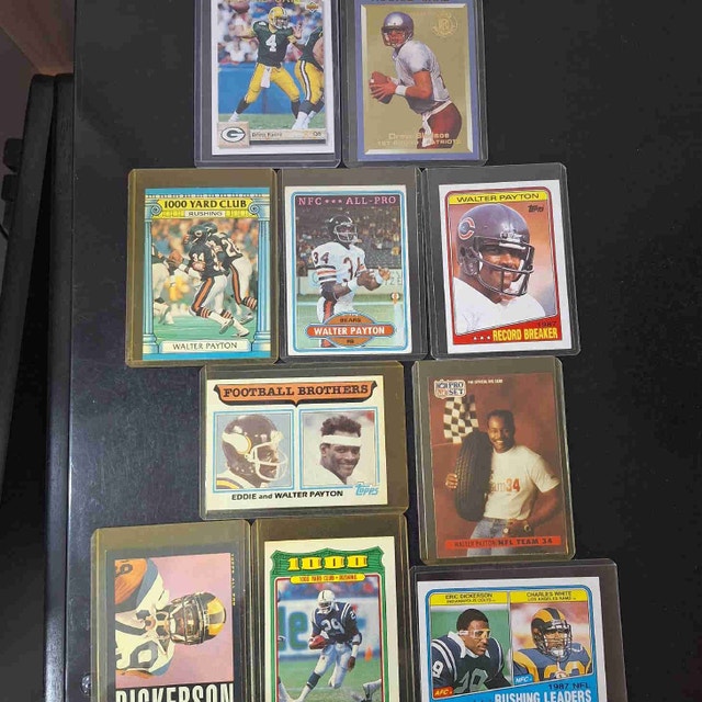 NFL 24 Pros & 2 Box Sets - Football Cards