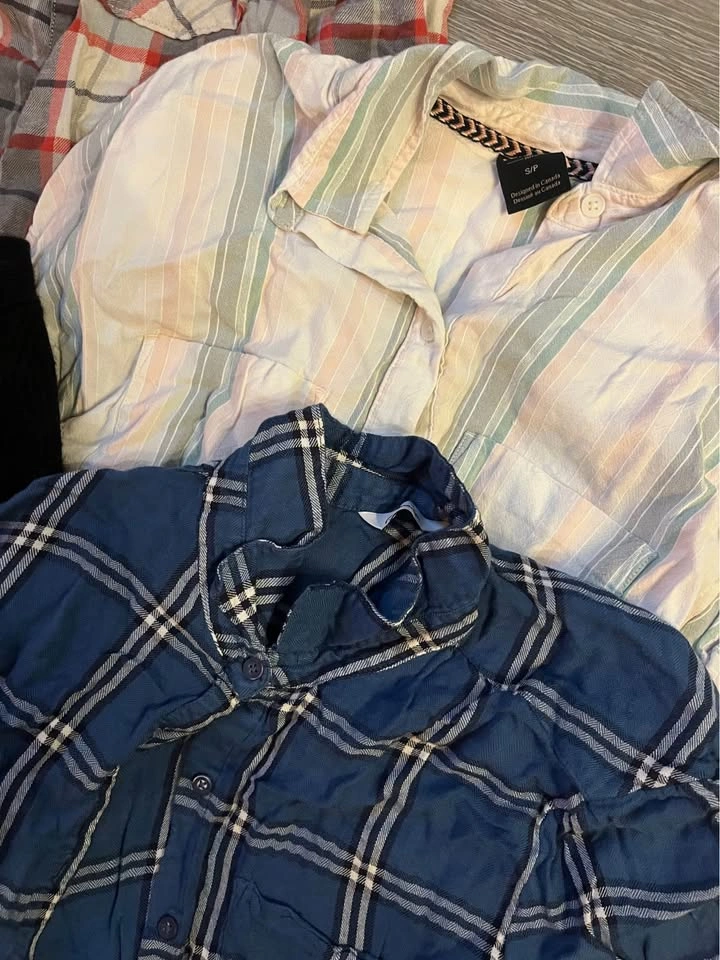3 Flannels & Babaton Cardigan - photo 2
