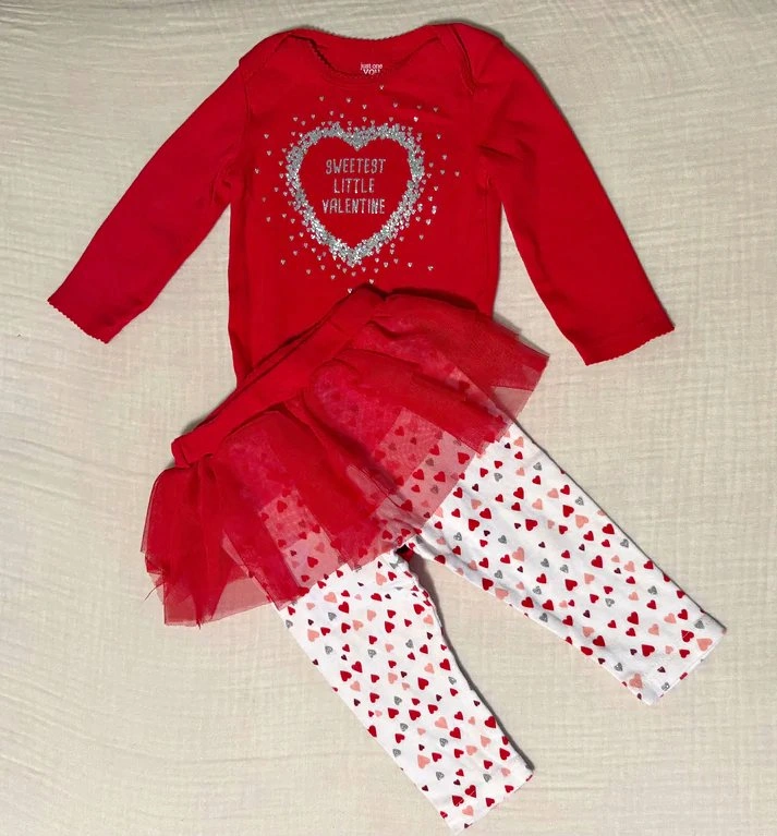 Carters 9 Months Baby Girl Valentine's Outfit
