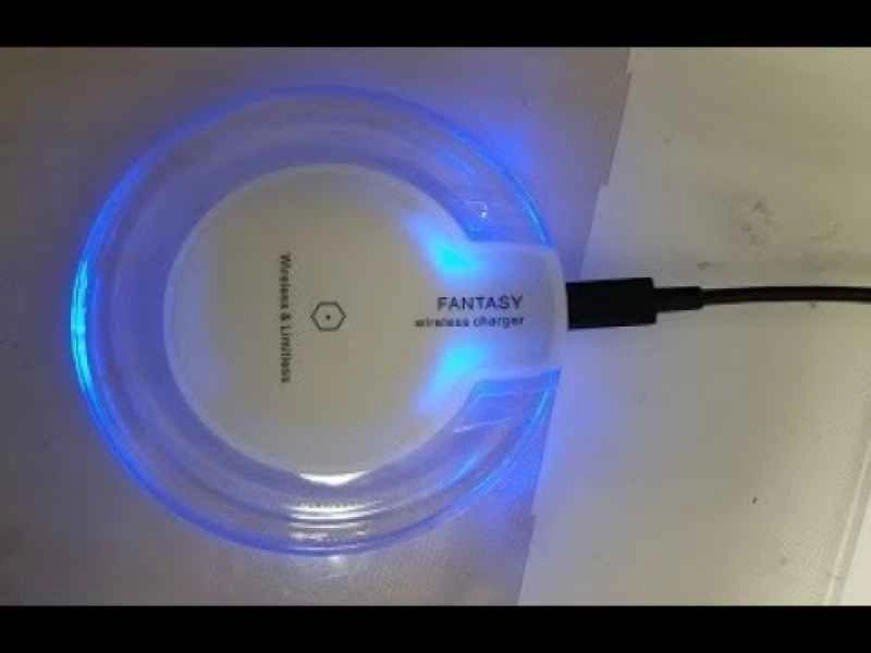 Brand new wireless chargers- Compatible with all QI phones - photo 2