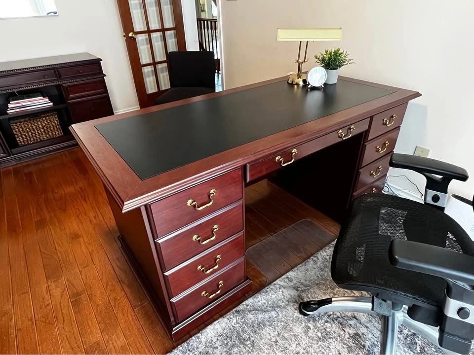 Executive Desk - Sauder Heritage Hill - photo 2