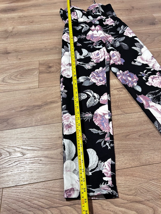 L'ATISTE Black and Pink Floral Jumpsuit Brand New Size M - photo 5