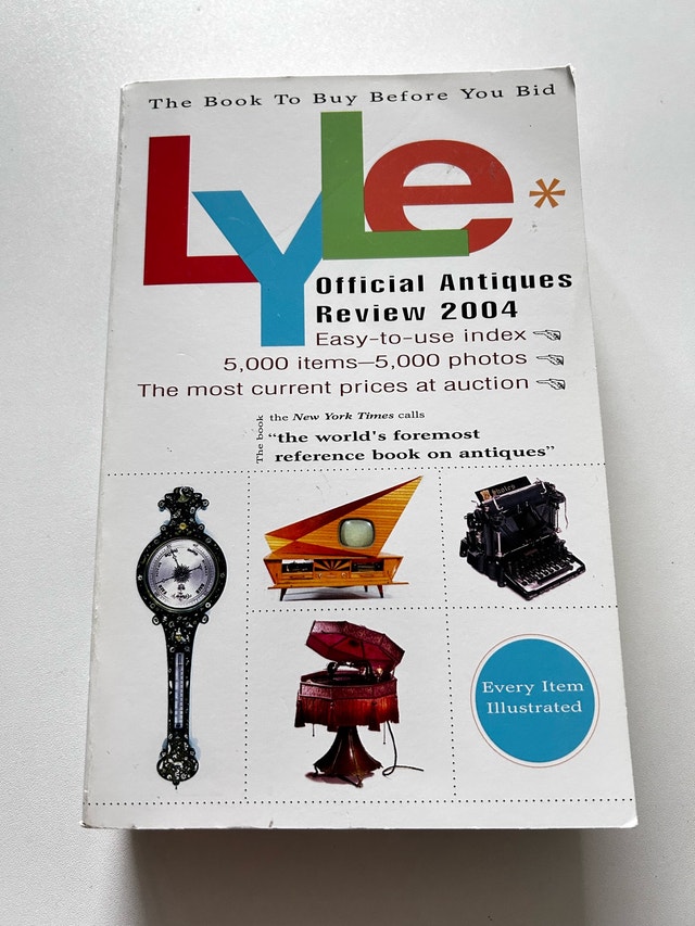 Lyle Official Antiques Review 2004 Book
