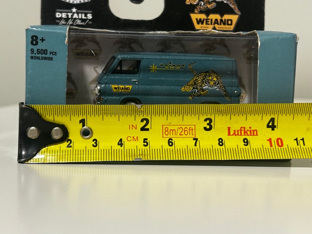 M2 MACHINES WEIAND 1964 DODGE A100 PANEL VAN R63 & R76 1/64 - photo 3