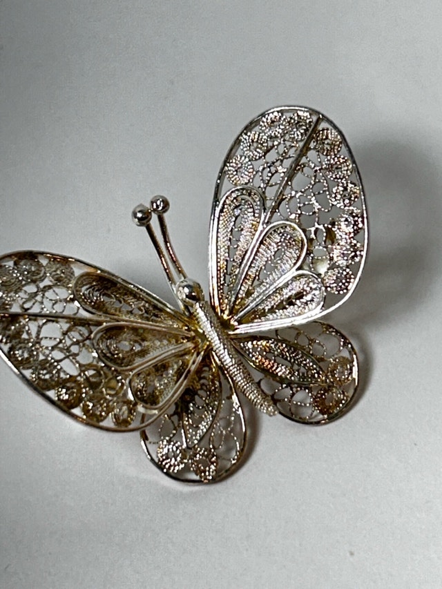 Butterfly Brooch Mariposa Alegre - Sterling Silver Brooch