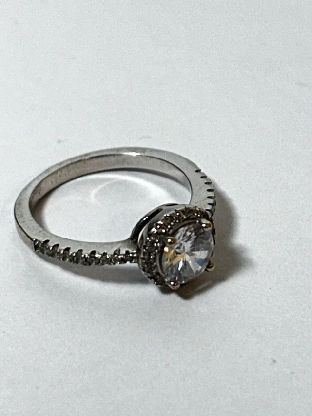 Elegant Round Halo Ring in Sterling Silver S925 – Size 6.5 - photo 2